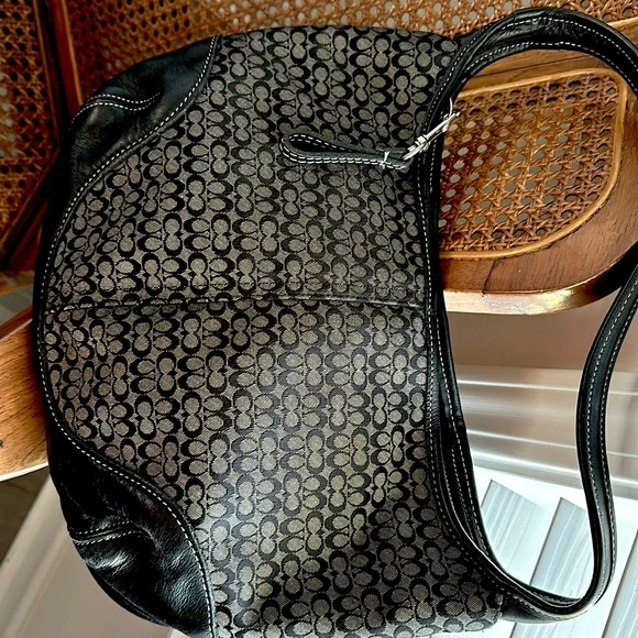 Coach hobo bag - Picture 1 of 3